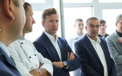 POSJET ŽUPANA ZADARSKE ŽUPANIJE GOSPODINA JOSIPA BILAVERA SREDNJOJ ŠKOLI BIOGRAD NA MORU